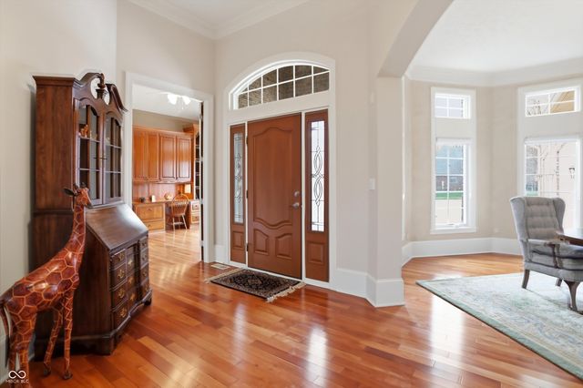 14381 Laura Vista Drive, Carmel, IN 46033