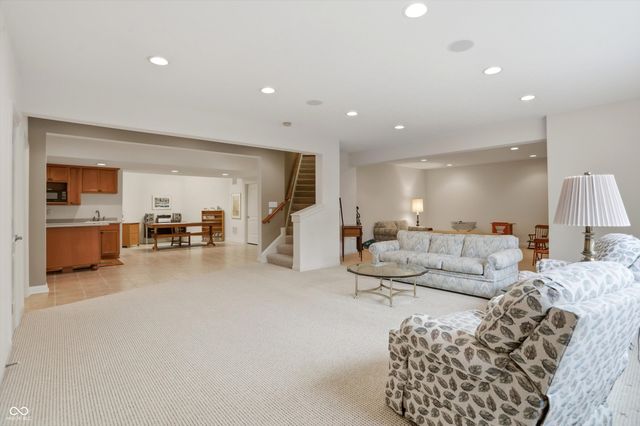 14381 Laura Vista Drive, Carmel, IN 46033