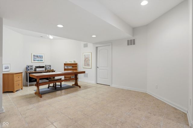 14381 Laura Vista Drive, Carmel, IN 46033