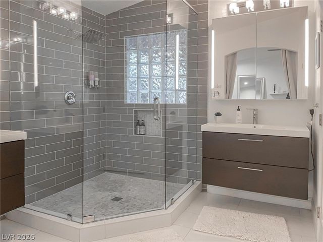 956 Puerta Del Sol Drive, Las Vegas, NV 89138