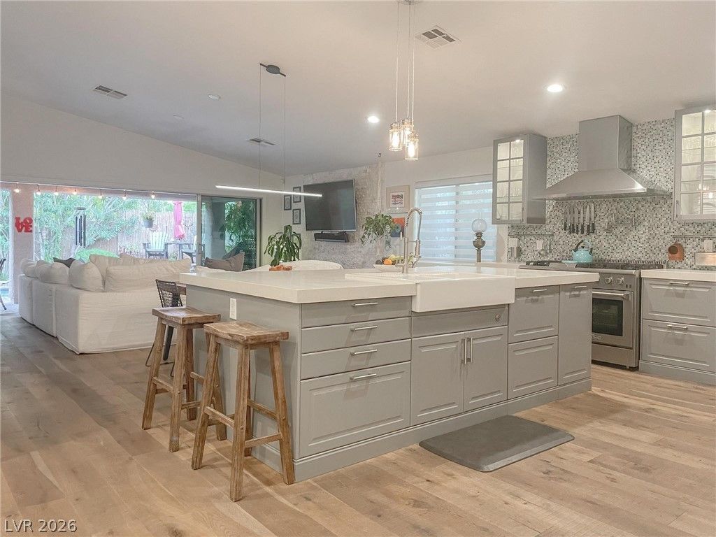 956 Puerta Del Sol Drive, Las Vegas, NV 89138