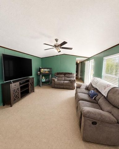 3124 Shaw Road, Manning, SC 29102