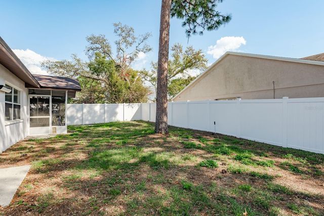 752 BRITTANY PARK BOULEVARD, Tarpon Springs, FL 34689