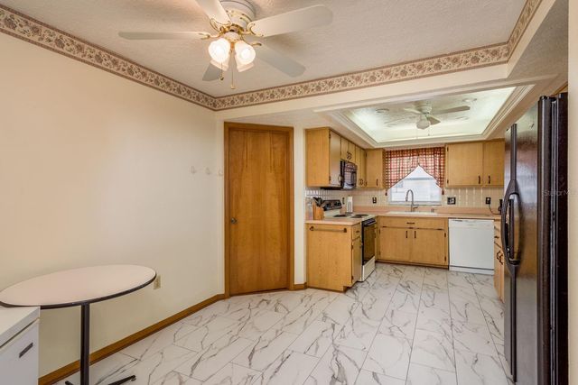 752 BRITTANY PARK BOULEVARD, Tarpon Springs, FL 34689