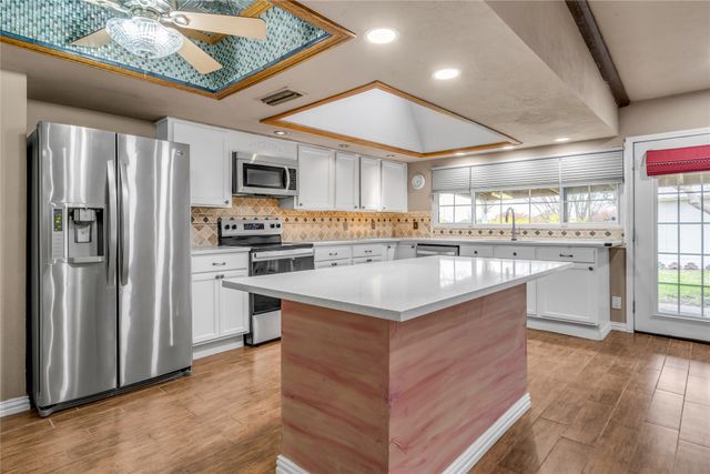 1813 Dodge Trail, Grand Prairie, TX 75052