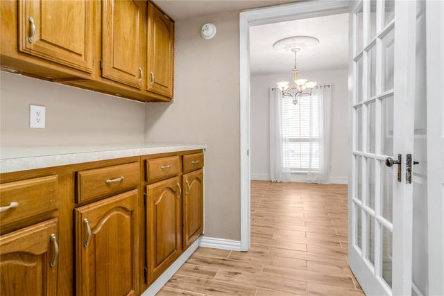 1813 Dodge Trail, Grand Prairie, TX 75052