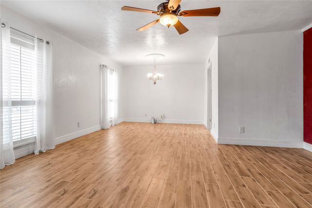 1813 Dodge Trail, Grand Prairie, TX 75052