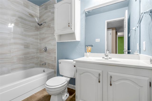 1813 Dodge Trail, Grand Prairie, TX 75052