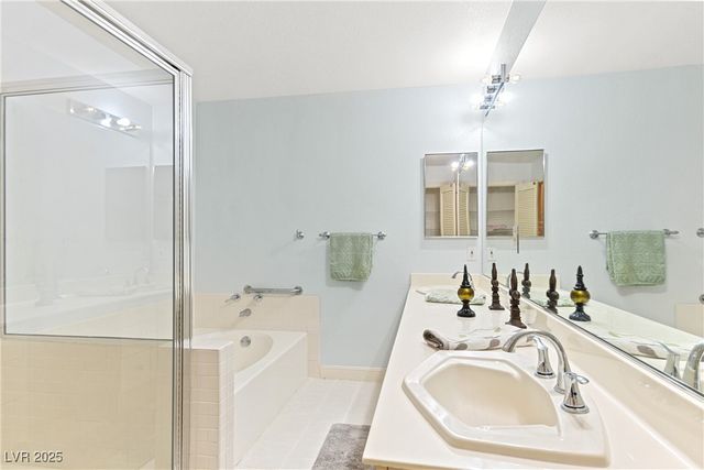 7620 Rolling View Drive 101, Las Vegas, NV 89149