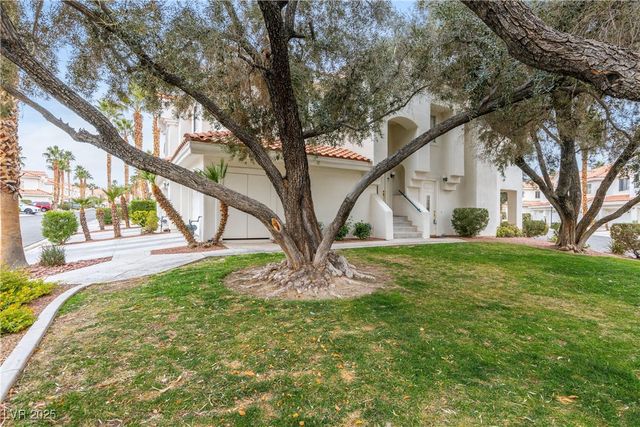 7620 Rolling View Drive 101, Las Vegas, NV 89149