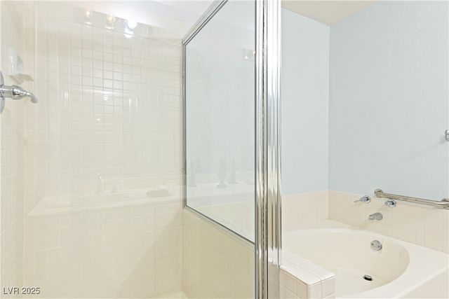 7620 Rolling View Drive 101, Las Vegas, NV 89149