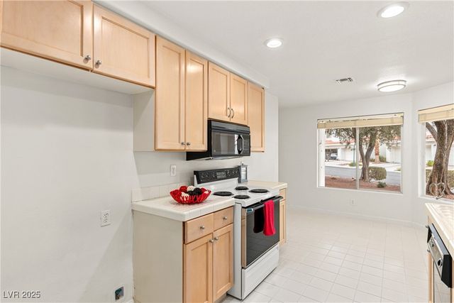7620 Rolling View Drive 101, Las Vegas, NV 89149