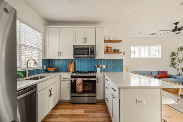 3304 Hollywood Ave 2, Austin, TX 78722