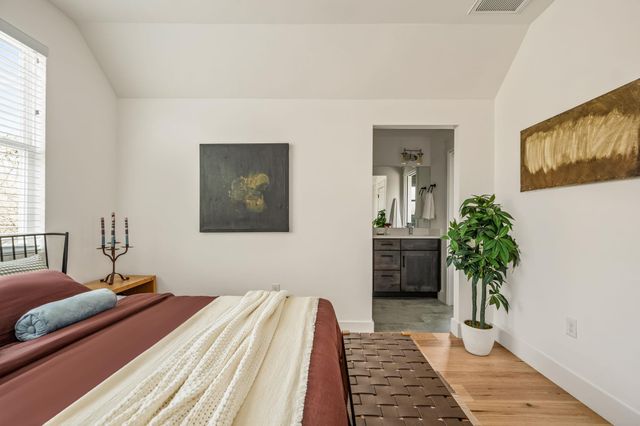 3304 Hollywood Ave 2, Austin, TX 78722