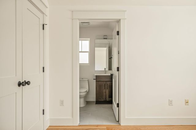 3304 Hollywood Ave 2, Austin, TX 78722