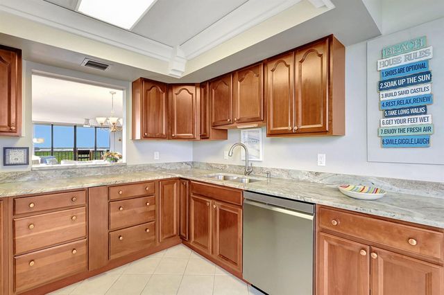 5059 N Hwy A1a 701, Fort Pierce, FL 34949