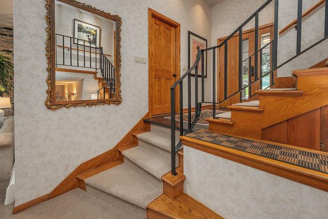 1860 Churchview DRIVE, Brookfield, WI 53005