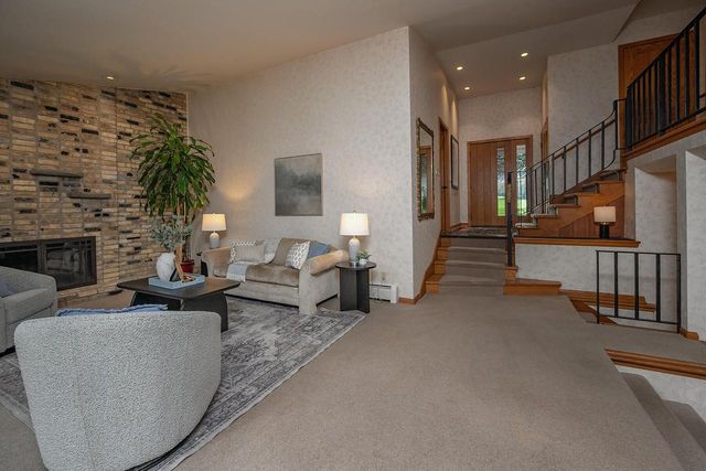 1860 Churchview DRIVE, Brookfield, WI 53005