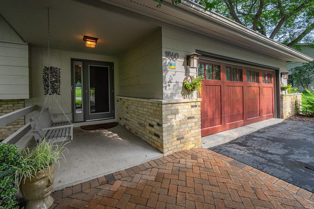 1860 Churchview DRIVE, Brookfield, WI 53005