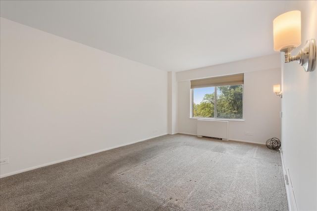 7141 N Kedzie Avenue 511, Chicago, IL 60645
