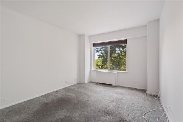 7141 N Kedzie Avenue 511, Chicago, IL 60645