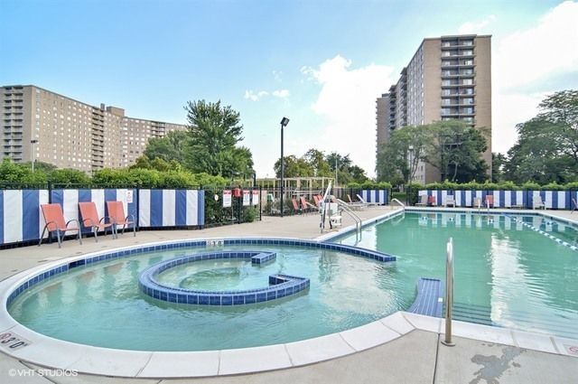 7141 N Kedzie Avenue 511, Chicago, IL 60645