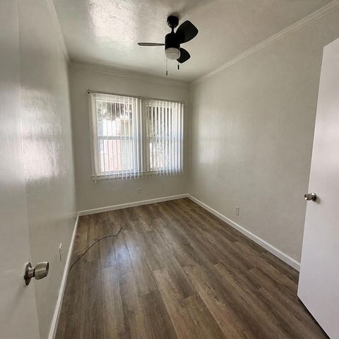 61146120 Foothill Boulevard, Oakland, CA 94605