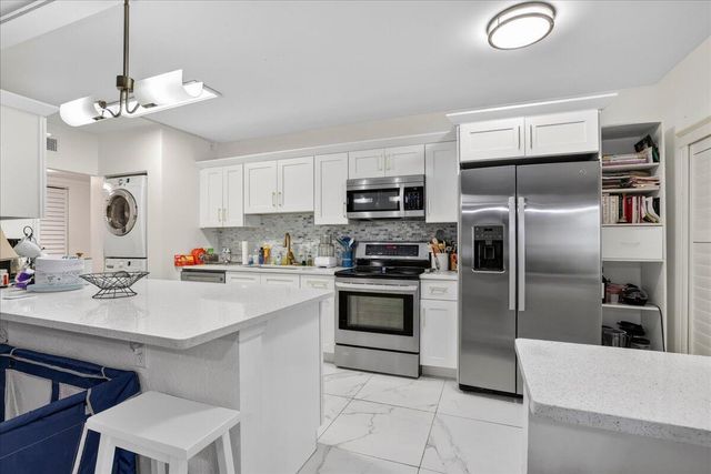 6328 W Longboat Ln Lane W 101, Boca Raton, FL 33433