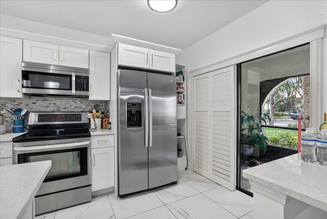6328 W Longboat Ln Lane W 101, Boca Raton, FL 33433