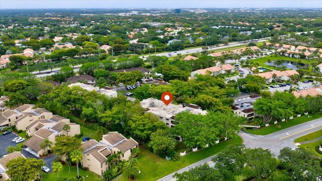 6328 W Longboat Ln Lane W 101, Boca Raton, FL 33433