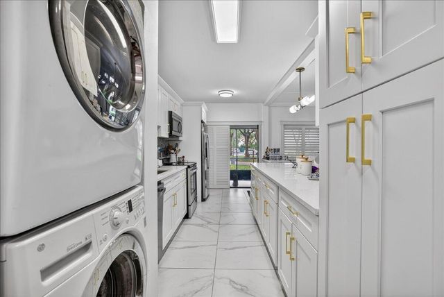 6328 W Longboat Ln Lane W 101, Boca Raton, FL 33433