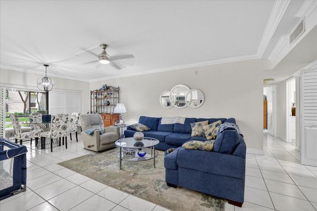 6328 W Longboat Ln Lane W 101, Boca Raton, FL 33433