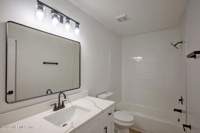 1733 GALLAHADION Court, Jacksonville, FL 32218
