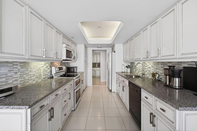 3210 S Ocean Boulevard 704, Highland Beach, FL 33487