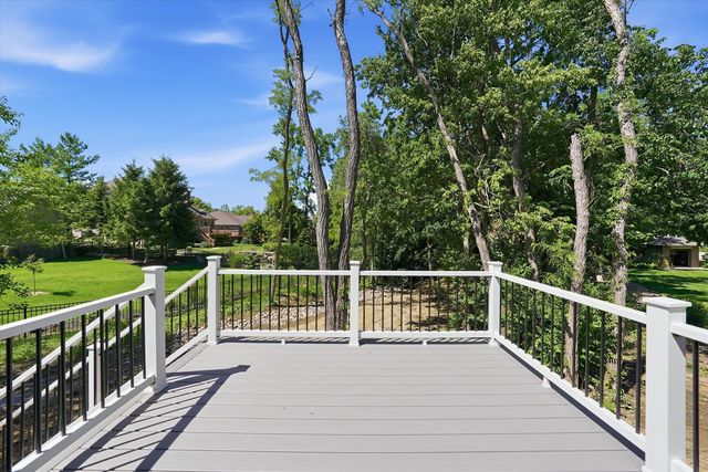 21339 Wooded Cove Drive, Elwood, IL 60421