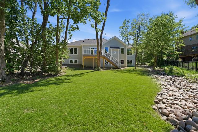21339 Wooded Cove Drive, Elwood, IL 60421