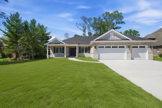 21339 Wooded Cove Drive, Elwood, IL 60421