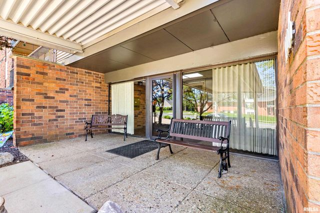 906 W Loire Ct Apt 2A, Peoria, IL 61614