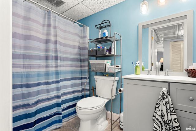 906 W Loire Ct Apt 2A, Peoria, IL 61614
