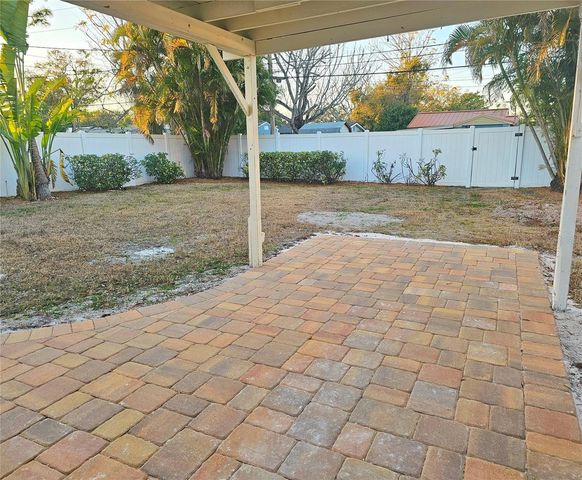 5610 KELLY DRIVE N, St Petersburg, FL 33703