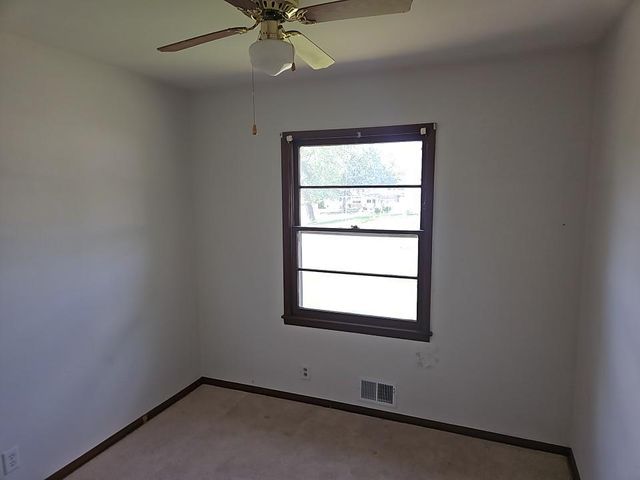 6301 Oak Knoll Plaza, Woodbury, MN 55125