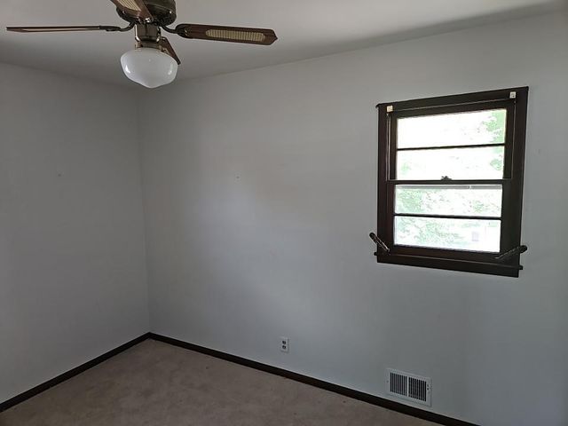 6301 Oak Knoll Plaza, Woodbury, MN 55125