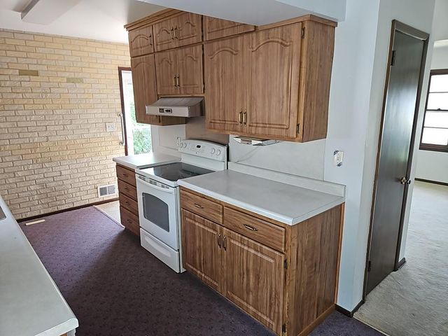 6301 Oak Knoll Plaza, Woodbury, MN 55125