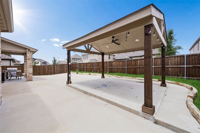 805 Dove Haven Lane, Melissa, TX 75454