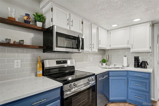 1885 S Quebec Way B24, Denver, CO 80231