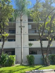 13250 SW 88th Terrace N 303, Miami, FL 33186