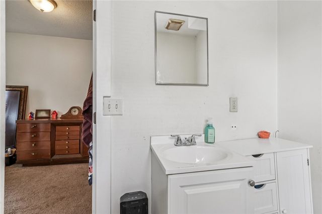 102-104 8th St, Monongahela, PA 15063