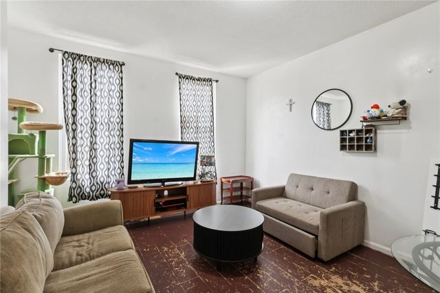 102-104 8th St, Monongahela, PA 15063