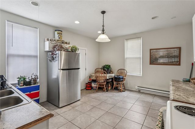 102-104 8th St, Monongahela, PA 15063