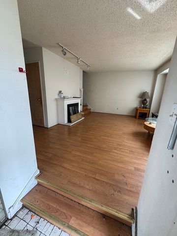 608 W 95th Street, Chicago, IL 60628